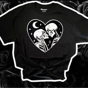Gildan Black Skeleton Heart Women's Top